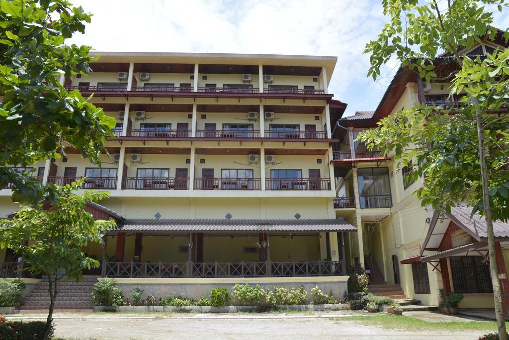 Hotel Vilayvong Ванг-Виенг Экстерьер фото