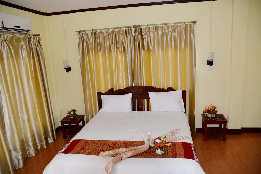 Hotel Vilayvong Ванг-Виенг Экстерьер фото