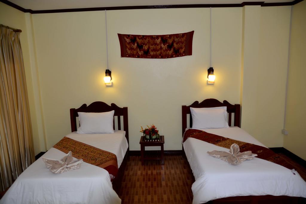 Hotel Vilayvong Ванг-Виенг Экстерьер фото