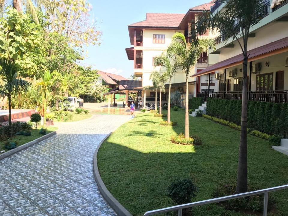 Hotel Vilayvong Ванг-Виенг Экстерьер фото