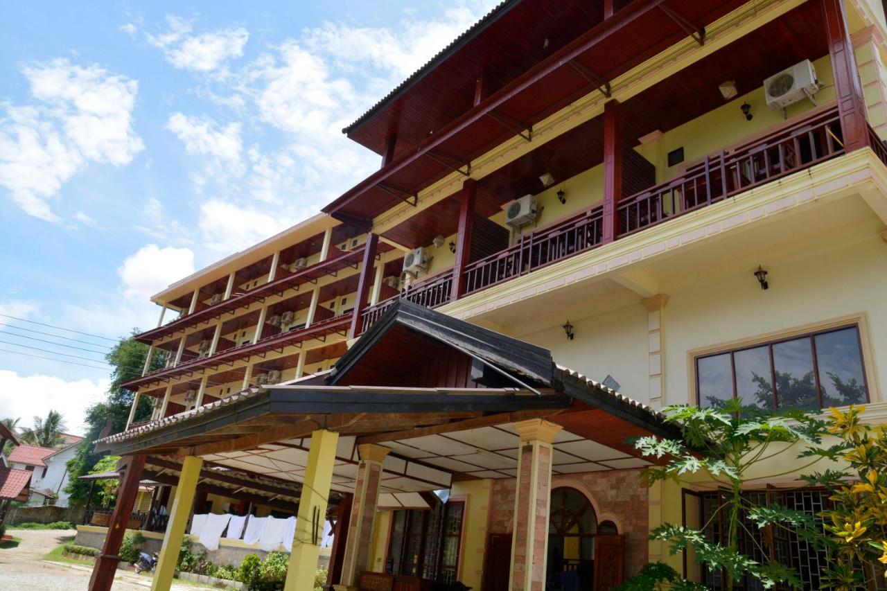 Hotel Vilayvong Ванг-Виенг Экстерьер фото